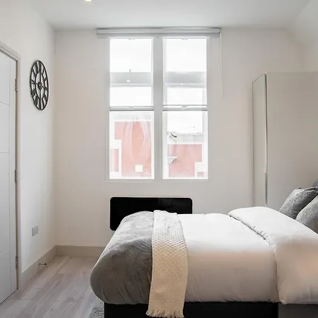 Luxury Studio Apartment In Sutton, London Sutton  Exterior photo