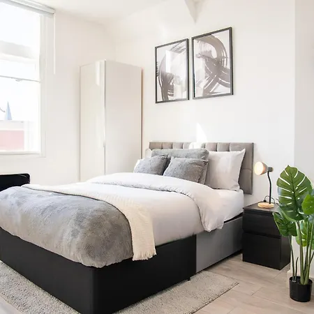 Luxury Studio Apartment In Sutton, London Sutton  Exterior photo
